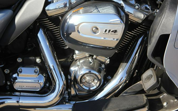 2023 Harley-Davidson Tri Glide Ultra Atlas Silver MTLIC