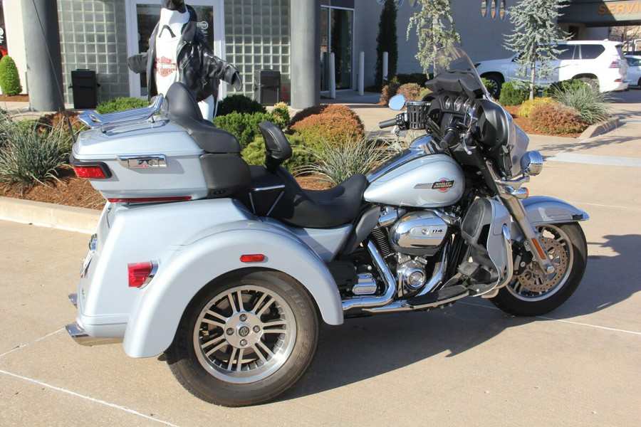 2023 Harley-Davidson Tri Glide Ultra Atlas Silver MTLIC