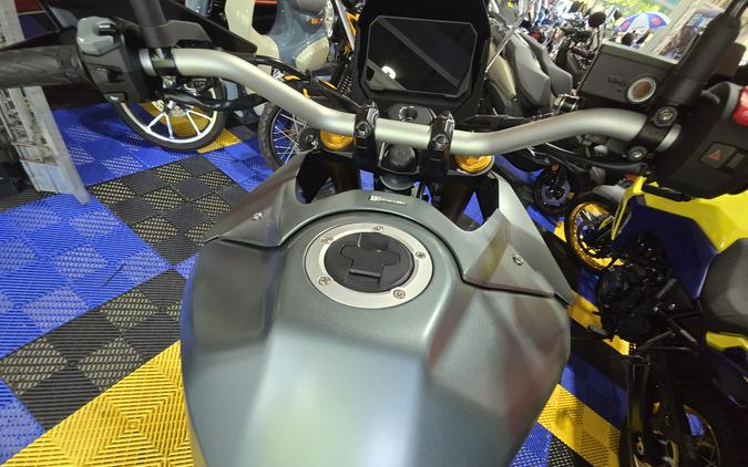 2024 Suzuki V-Strom 800DE Adventure