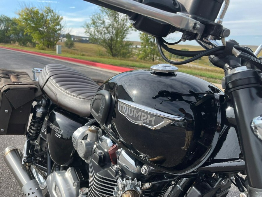 2017 Triumph Bonneville T120