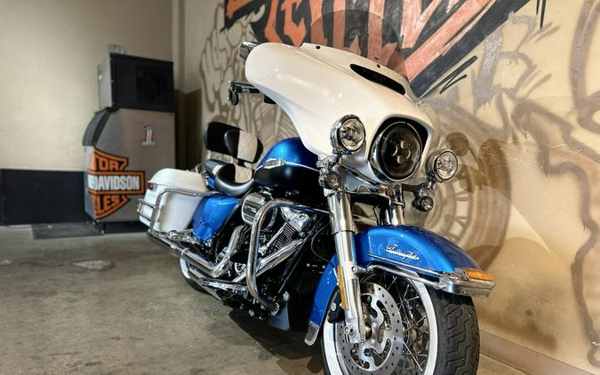 FLH 2021 Electra Glide® Revival™