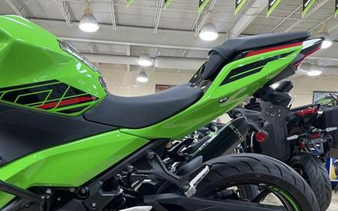 2023 Kawasaki Ninja® 400 KRT Edition ABS