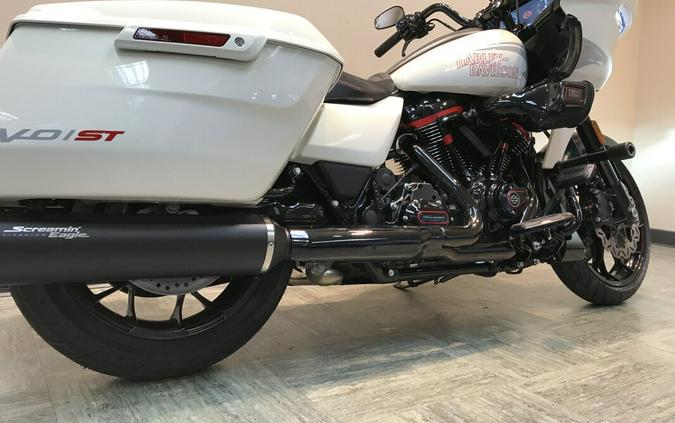 2024 Harley-Davidson CVO™ Road Glide® ST Golden White Pearl FLTRXSTSE