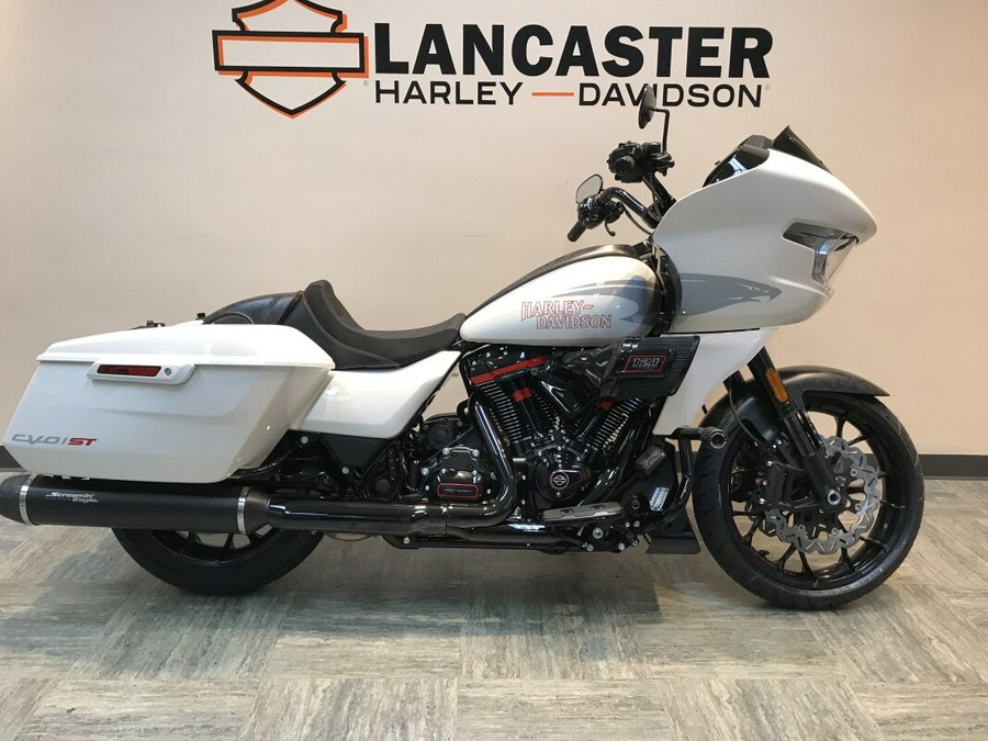 2024 Harley-Davidson CVO™ Road Glide® ST Golden White Pearl FLTRXSTSE