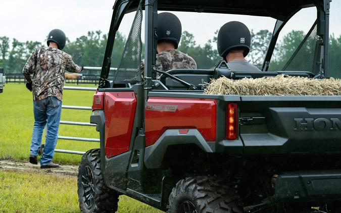 2026 Honda Pioneer 1000 Deluxe Hero Red