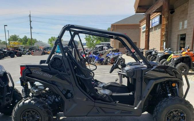 2025 Can-Am Maverick Trail DPS 700