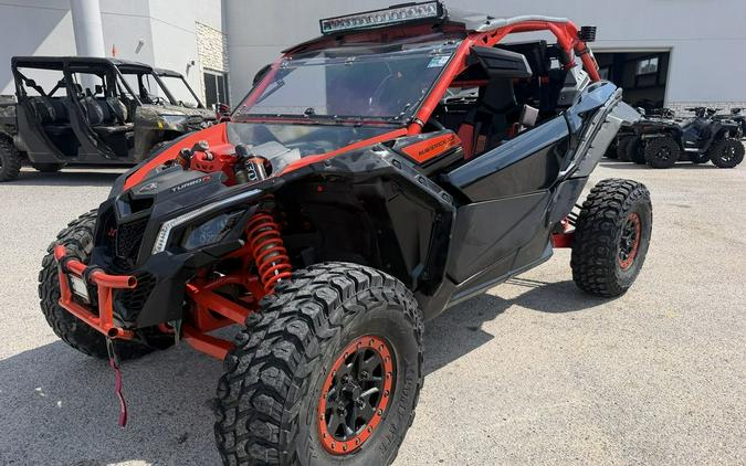 2018 Can-Am® Maverick™ X3 X™ RS TURBO R with Smart-Lok™ Triple Black & Can-Am Red