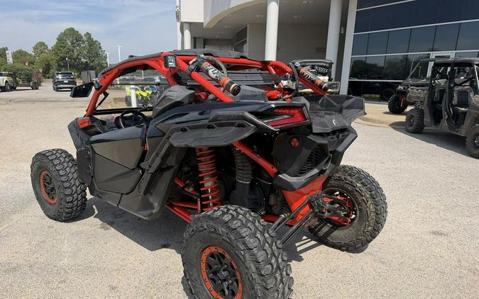 2018 Can-Am® Maverick™ X3 X™ RS TURBO R with Smart-Lok™ Triple Black & Can-Am Red