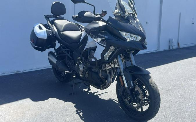 2019 Kawasaki Versys® 1000 SE LT+