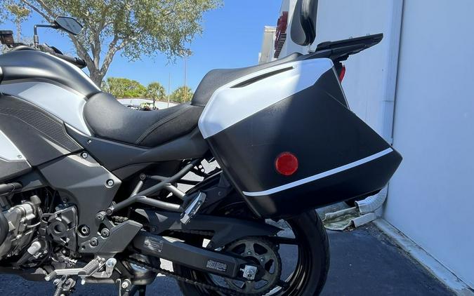 2019 Kawasaki Versys® 1000 SE LT+