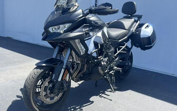 2019 Kawasaki Versys® 1000 SE LT+