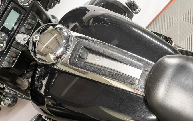 2013 Harley-Davidson Electra Glide - $7,999.00