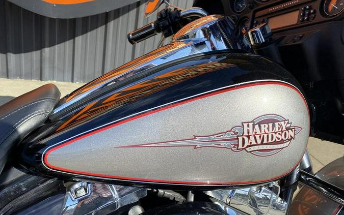 2009 Harley-Davidson® FLHTC - Electra Glide® Classic