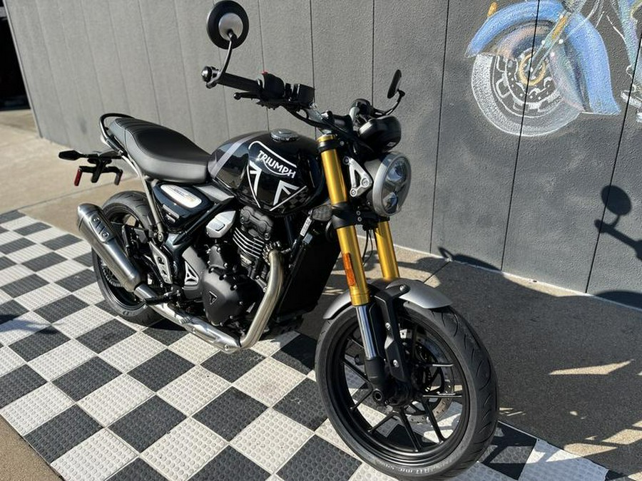 2025 Triumph Speed 400 Phantom Black / Storm Grey