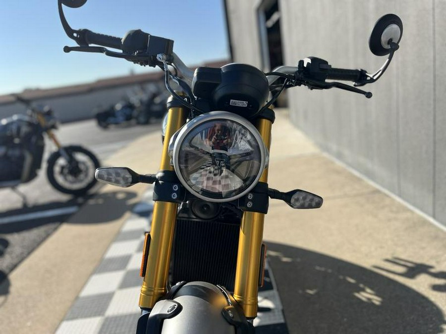 2025 Triumph Speed 400 Phantom Black / Storm Grey