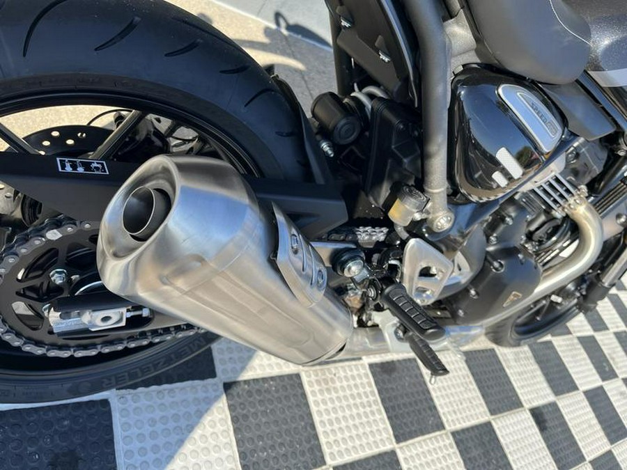 2025 Triumph Speed 400 Phantom Black / Storm Grey