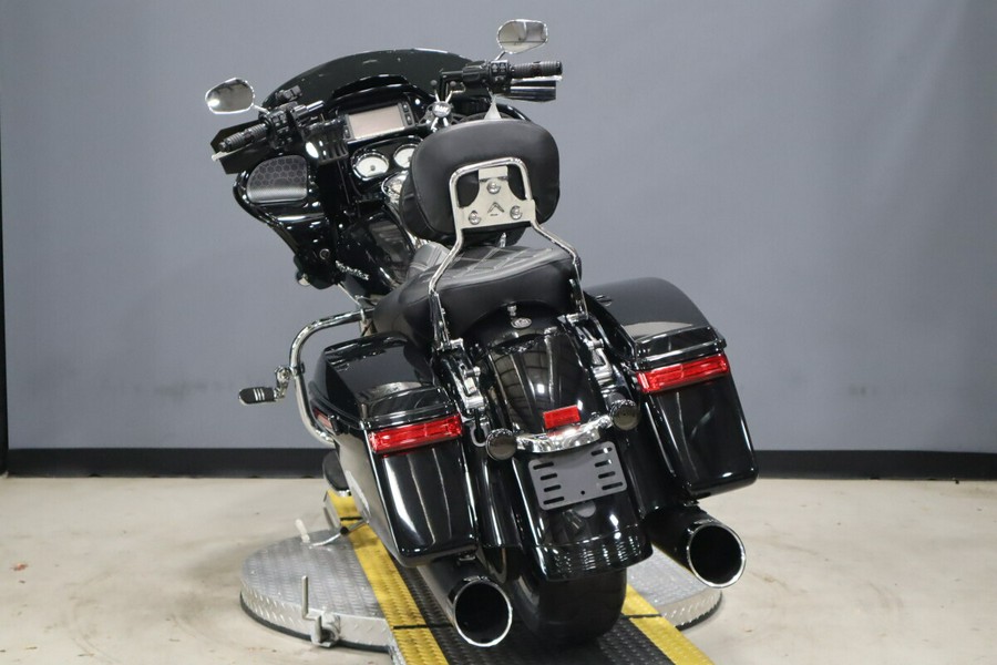 2017 Harley-Davidson Road Glide Special