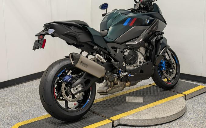2026 BMW M 1000 XR