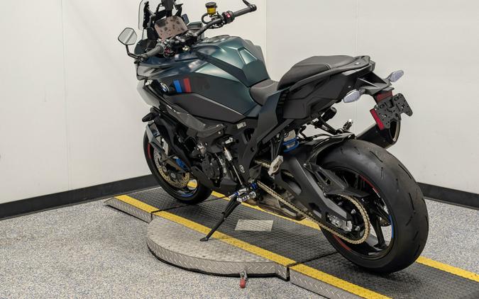 2026 BMW M 1000 XR