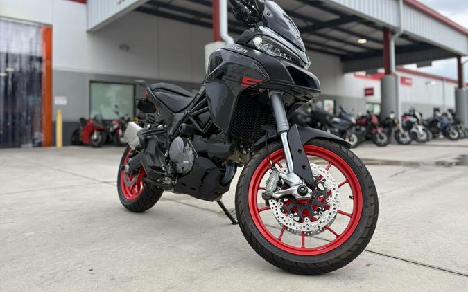 2022 Ducati Multistrada V2