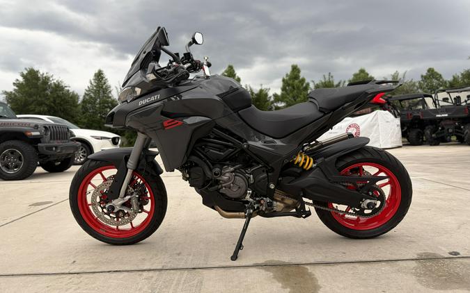 2022 Ducati Multistrada V2