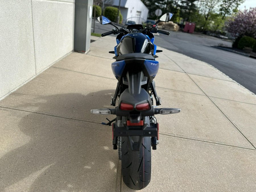 2025 Suzuki GSX8R