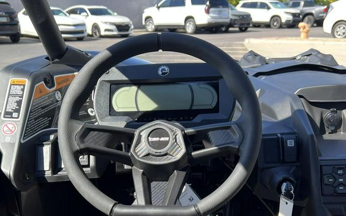 2026 Can-Am® Maverick X3 X ds Turbo RR Triple Black_7.6 in.