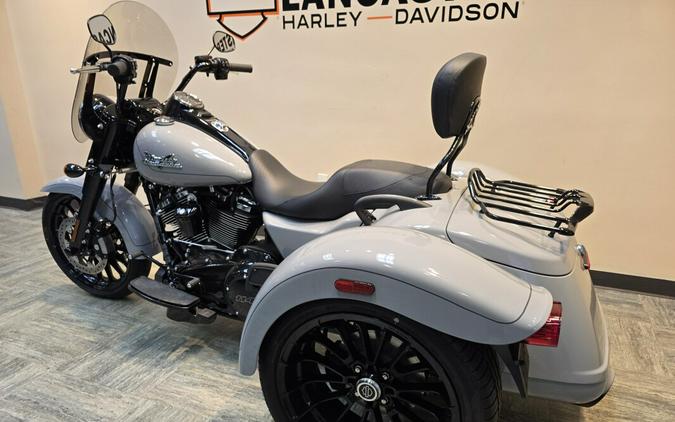 2024 Harley-Davidson® Freewheeler® Billiard Gray FLRT