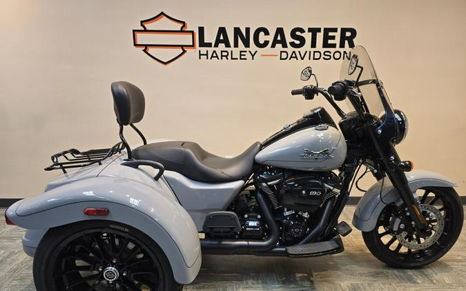 2024 Harley-Davidson® Freewheeler® Billiard Gray FLRT