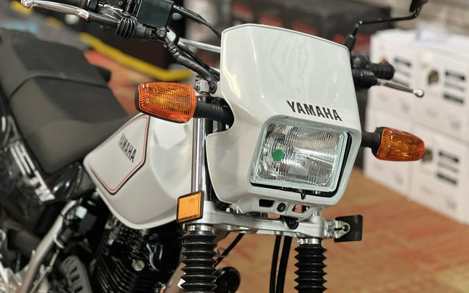 2027 Yamaha TW200