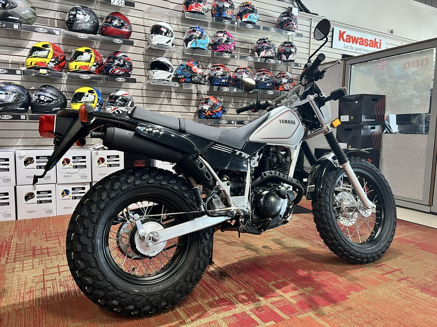 2027 Yamaha TW200