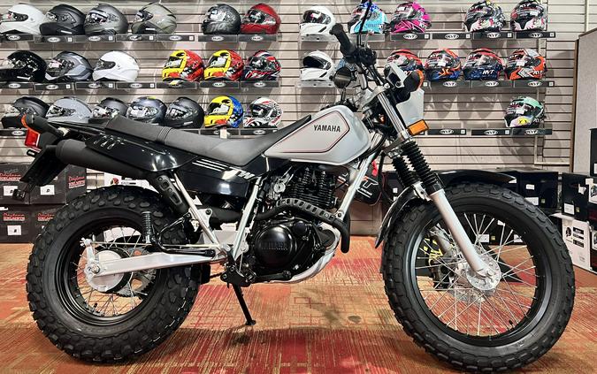 2027 Yamaha TW200