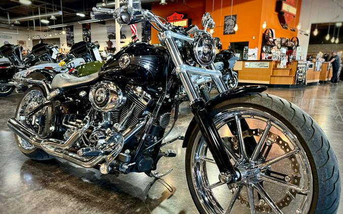 2014 Harley-Davidson® Breakout® Vivid Black