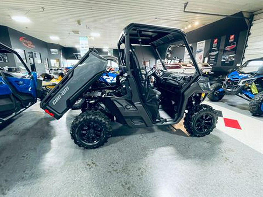 2023 Can-Am Defender XT HD10