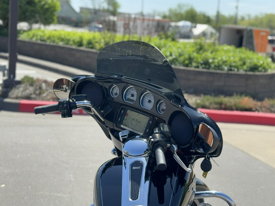 2014 Harley-Davidson Street Glide Special FLHXS