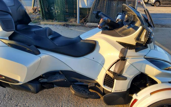 2018 Can-Am™ Spyder RT Base