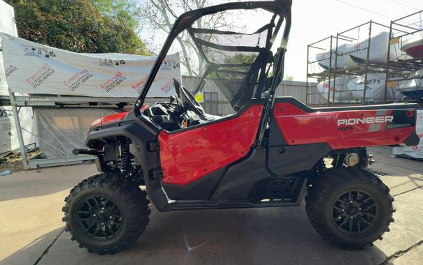 2024 Honda PIONEER 1000-3 DELUXE