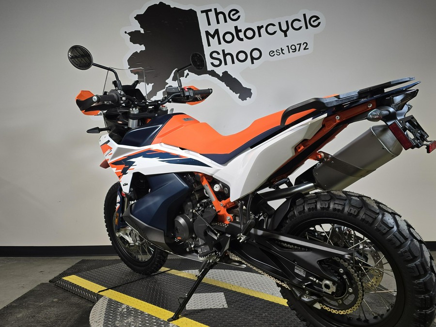 2026 KTM 890 Adventure R