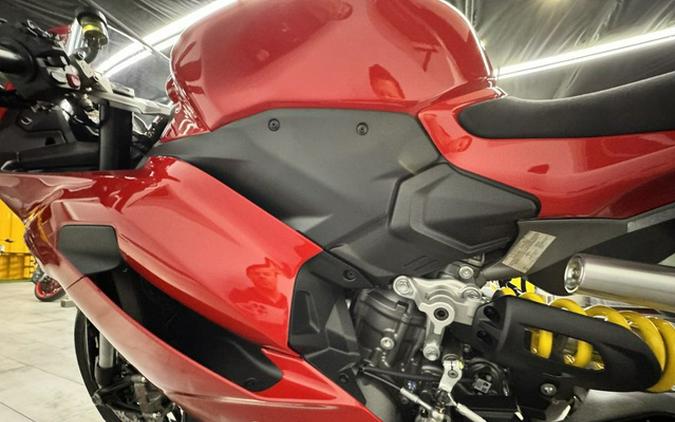 2026 Ducati Panigale V2