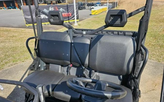 2026 Can-Am Defender HD7