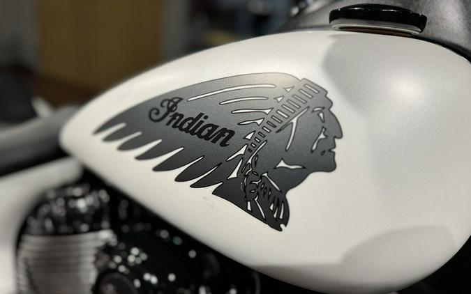 2019 Indian Motorcycle® Springfield® Dark Horse® White Smoke