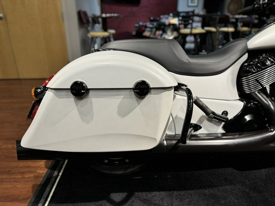 2019 Indian Motorcycle® Springfield® Dark Horse® White Smoke