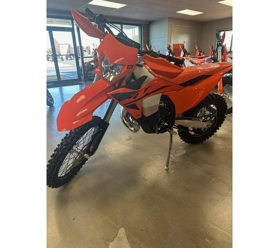 2025 KTM 150 XC-W