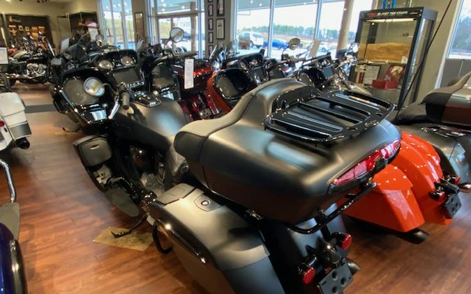 2024 Indian Motorcycle® Pursuit Dark Horse® with PowerBand Audio Package