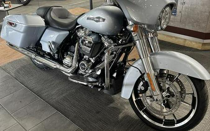 2023 Harley-Davidson® FLHX - Street Glide®