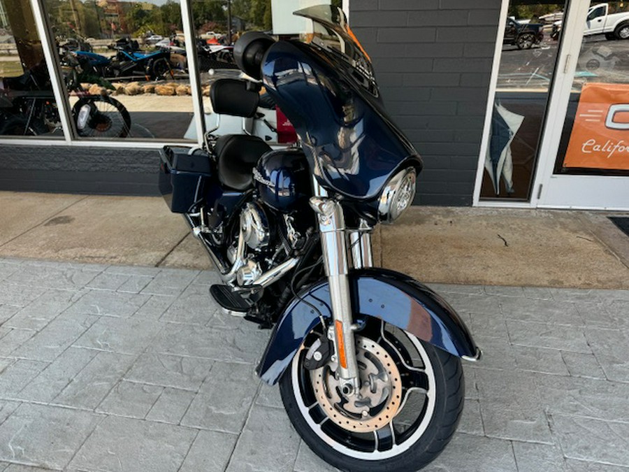 2012 Harley-Davidson Street Glide™ Base