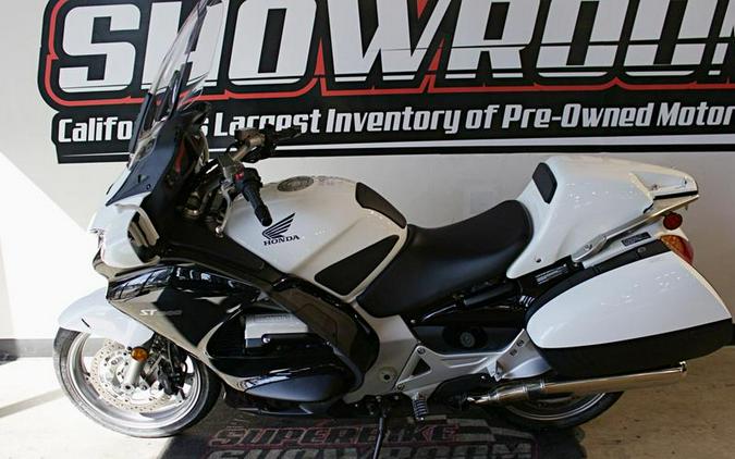 2016 Honda® ST 1300P