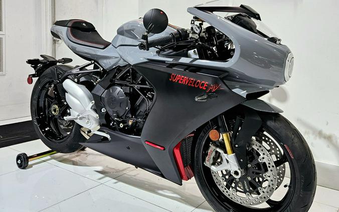 2023 MV Agusta Superveloce 800