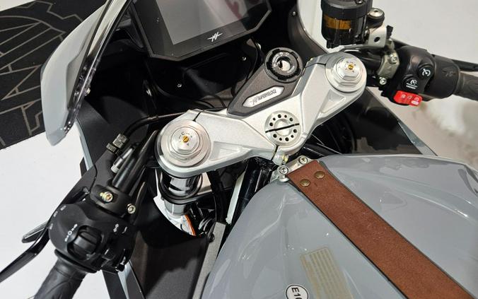 2023 MV Agusta Superveloce 800