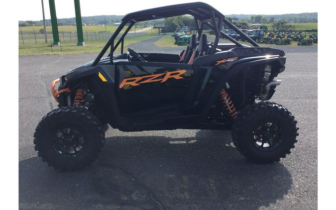 2024 Polaris Industries RZR XP 1000 Ultimate Matte Titanium Onyx Black